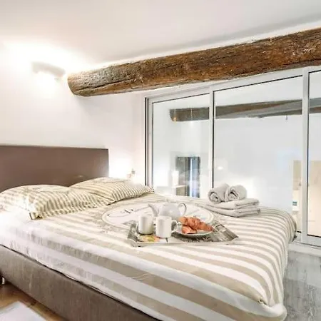 Quai Apartment Alloggio in famiglia Nizza