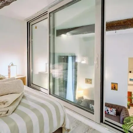 Alloggio in famiglia Quai Apartment Nizza